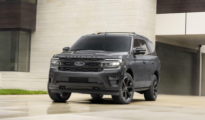 Ford Expedition Stealth lleno