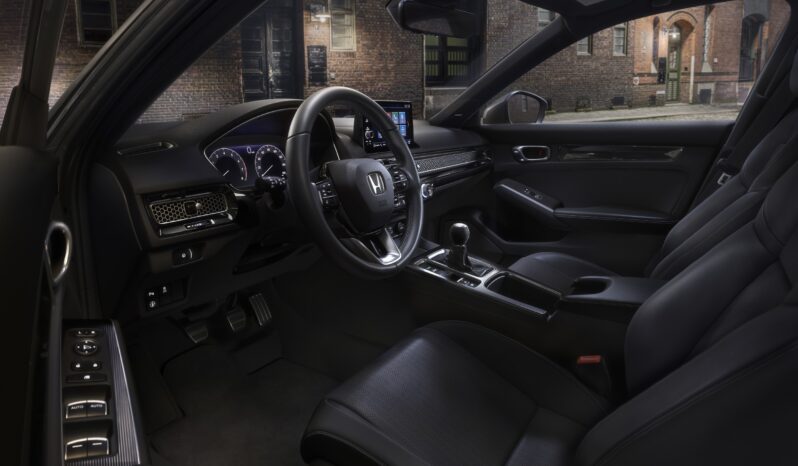 Honda Civic: Hatchback EX-T lleno