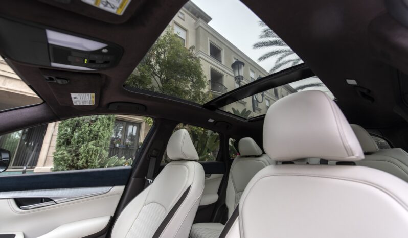 Infiniti QX50 Sensory lleno
