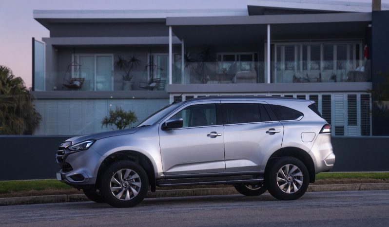 Isuzu MU-X: Full lleno
