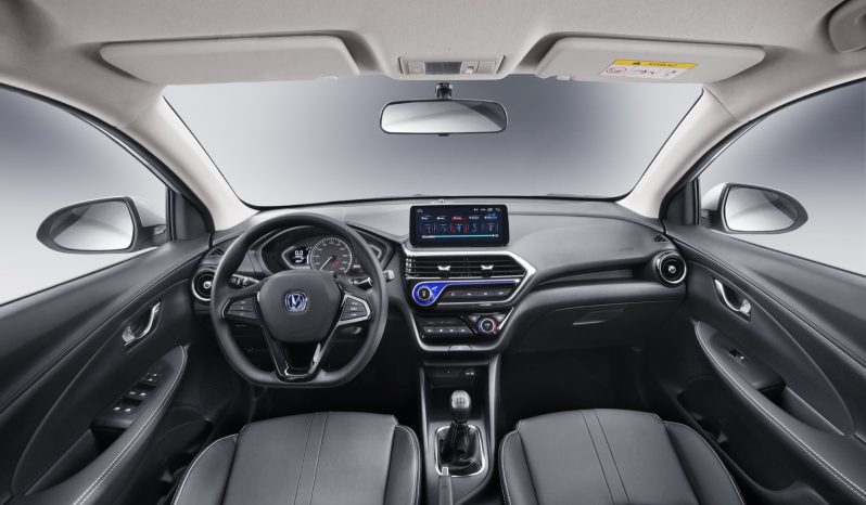 Changan Alsvin lleno