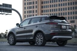 Geely Azkarra: Luxury lleno