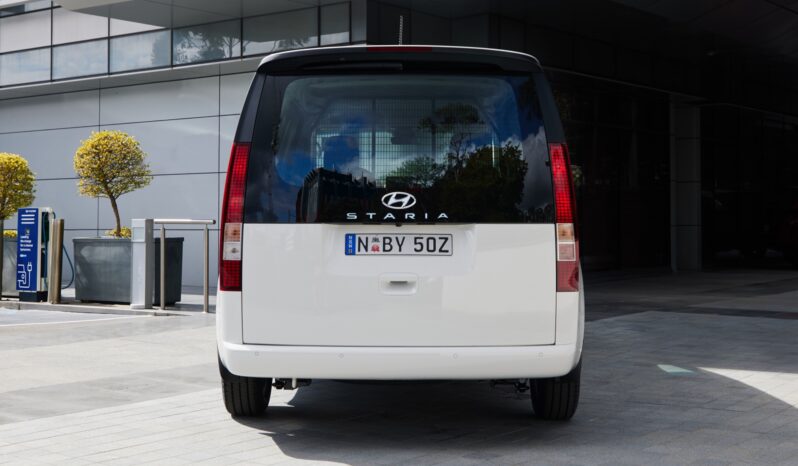 Hyundai Staria Panel lleno