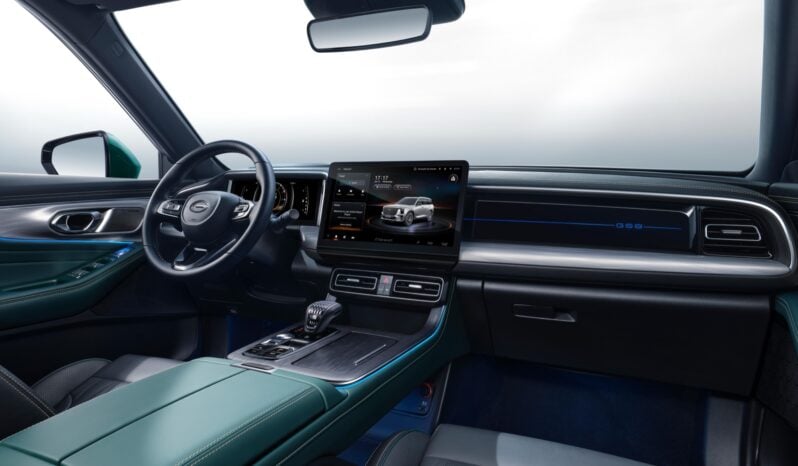 GAC GS8: GL lleno