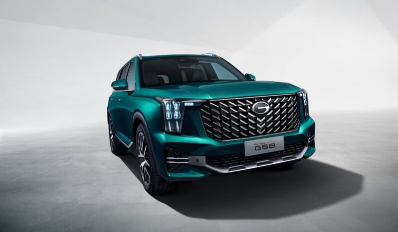 GAC GS8: GL lleno