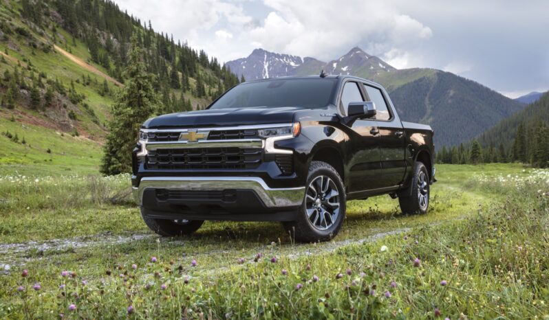 Chevrolet Silverado RST lleno