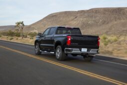 Chevrolet Silverado RST lleno