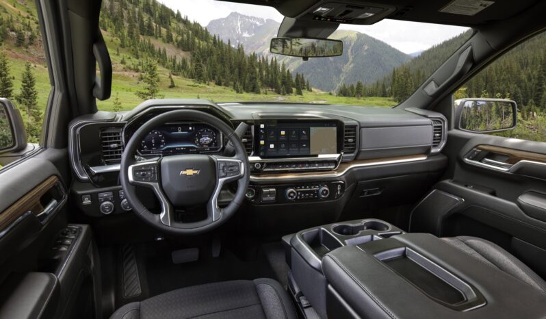 Chevrolet Silverado RST lleno