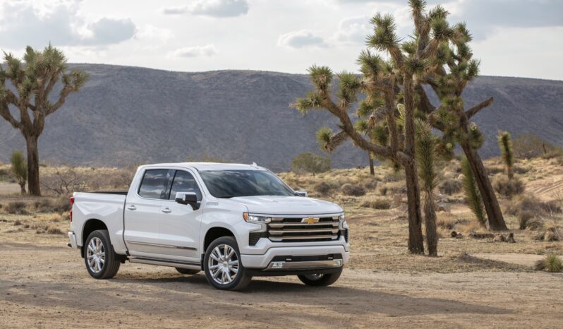 Chevrolet Silverado High Country lleno