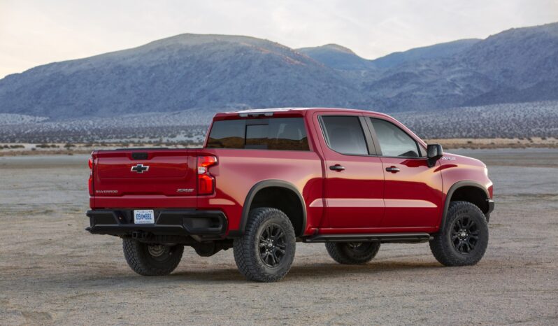 Chevrolet Silverado ZR2 lleno