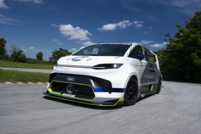 Ford Pro Electric SuperVan: Exterior