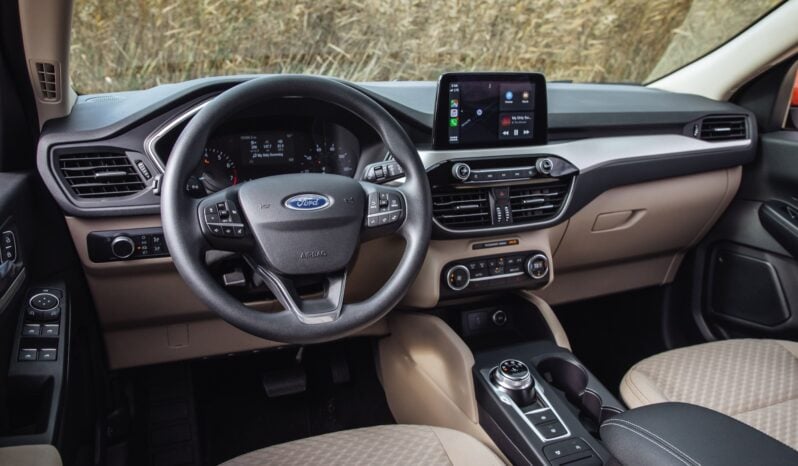Ford Escape: SE Sport lleno
