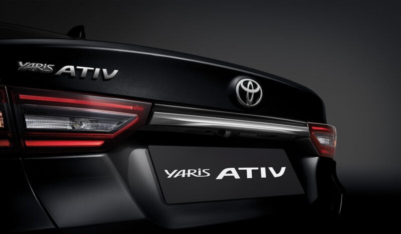 Toyota Yaris: Automático lleno