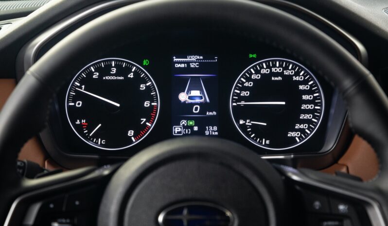 Subaru Outback Touring lleno