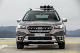 Subaru Outback Touring lleno