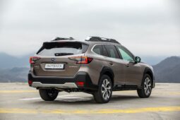 Subaru Outback Touring lleno