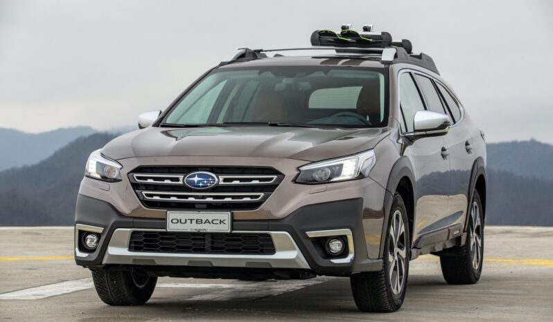 Subaru Outback Touring lleno
