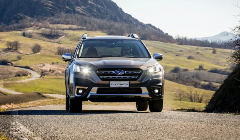 Subaru Outback Touring lleno