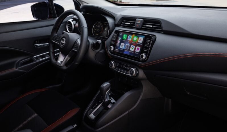 Nissan Versa: Sense lleno
