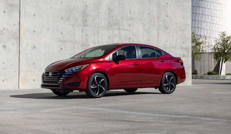 Nissan Versa: Sense lleno
