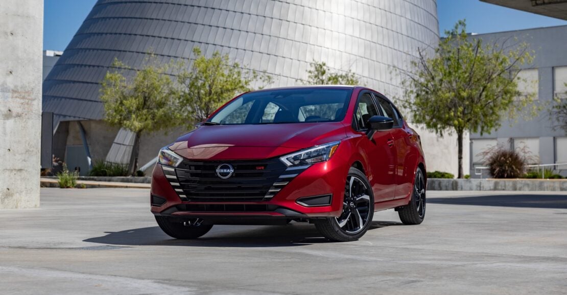 Nissan Versa 2023: Exterior