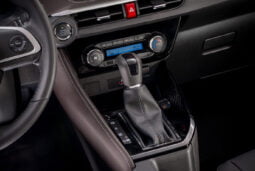 Toyota Yaris: Automático lleno