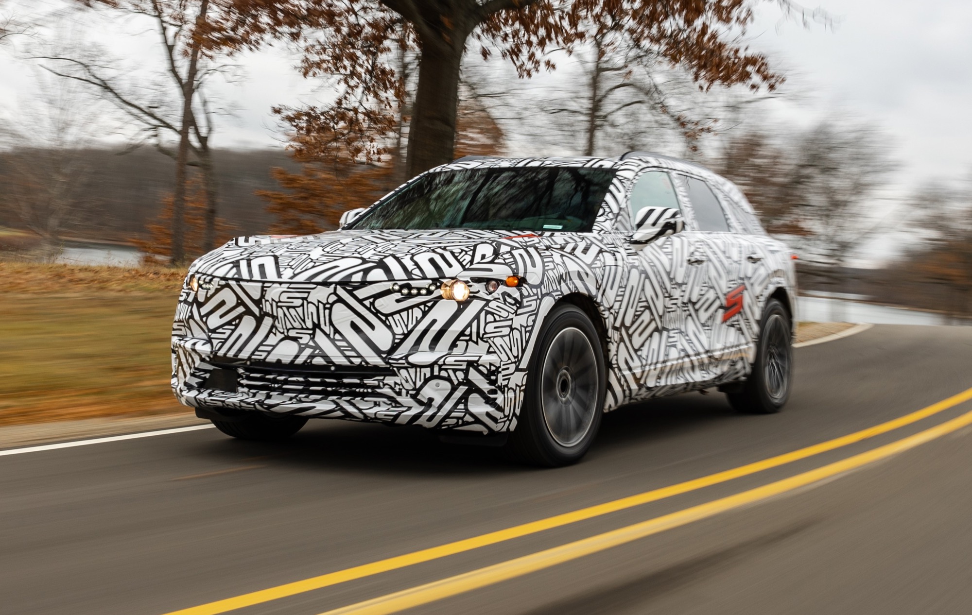 Acura ZDX 2024: Primeras imágenes oficiales, todavía con camuflaje ...