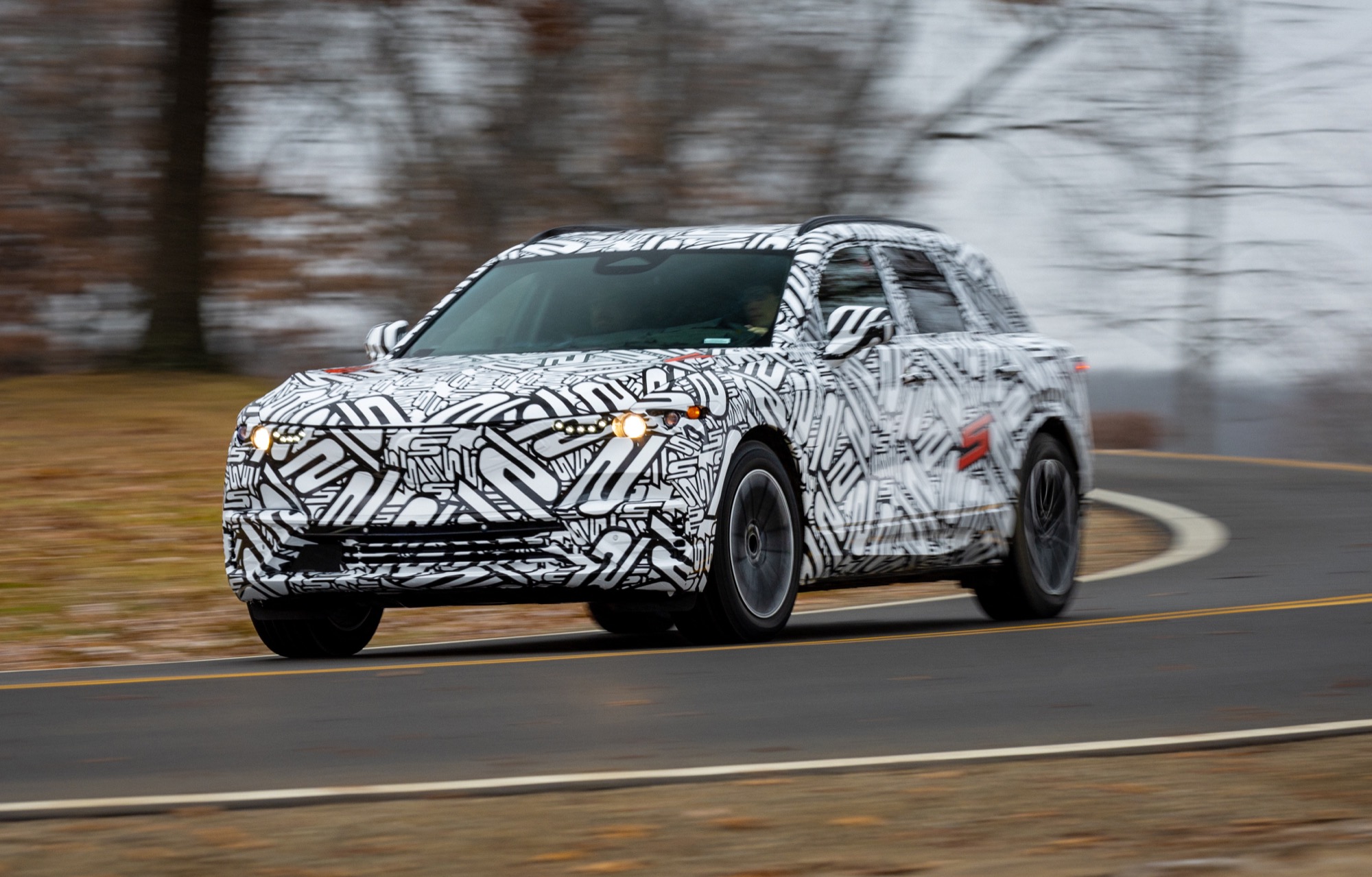 Acura ZDX 2024: Primeras imágenes oficiales, todavía con camuflaje ...