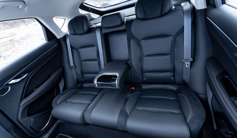 Geely Tugella GF Sport lleno
