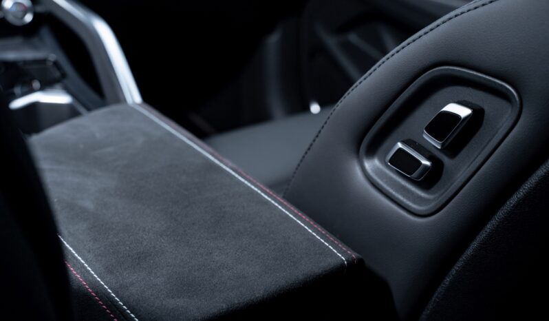 Geely Tugella GF Sport lleno