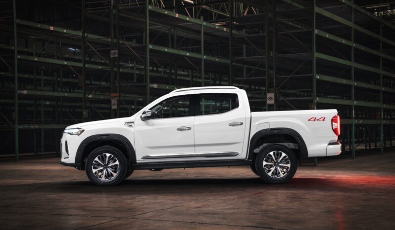 Maxus T90: Luxury lleno