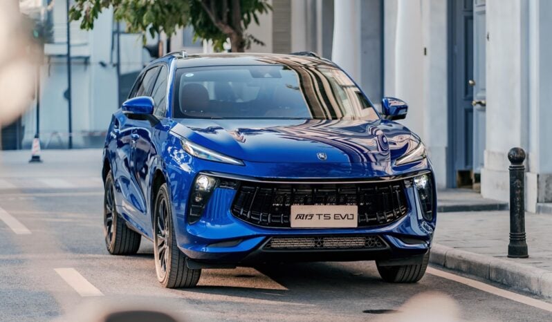 Forthing T5 EVO: Exclusive lleno