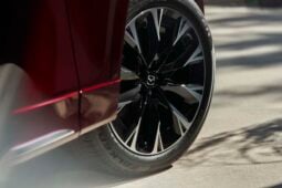Mazda CX-90: Signature lleno