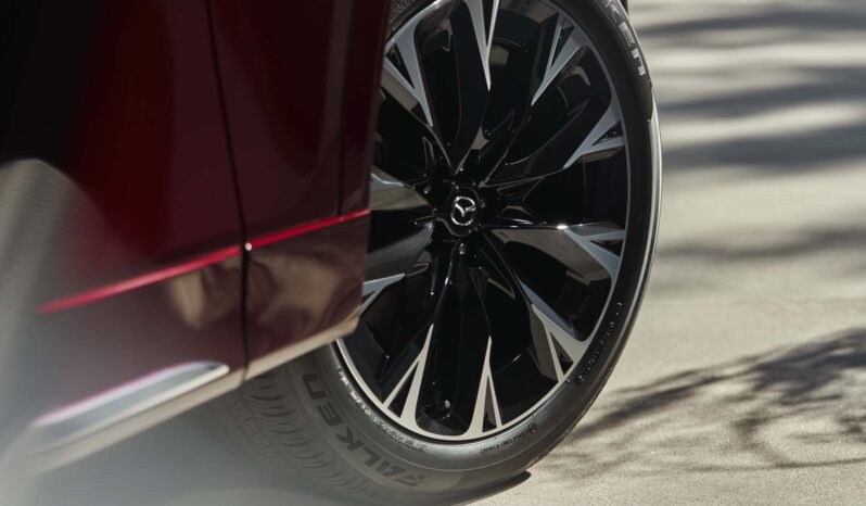 Mazda CX-90: Signature lleno