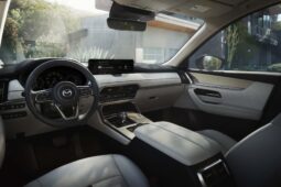 Mazda CX-90: Signature lleno