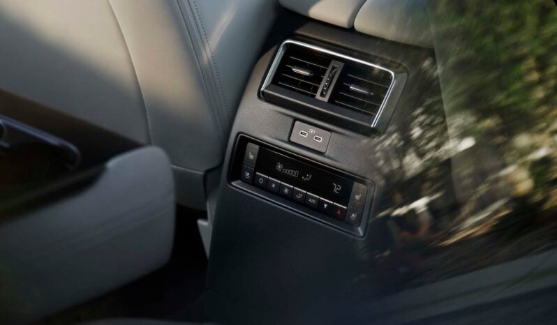 Mazda CX-90: Signature lleno
