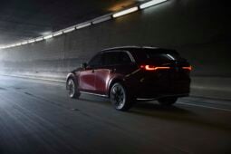 Mazda CX-90: Signature lleno