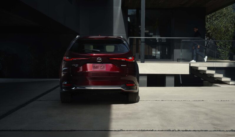 Mazda CX-90: Signature lleno