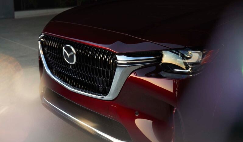 Mazda CX-90: Signature lleno