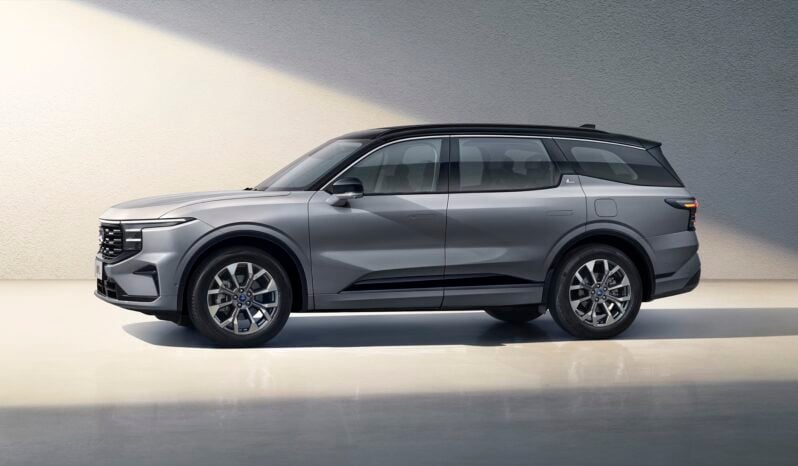Ford Edge: Titanium lleno