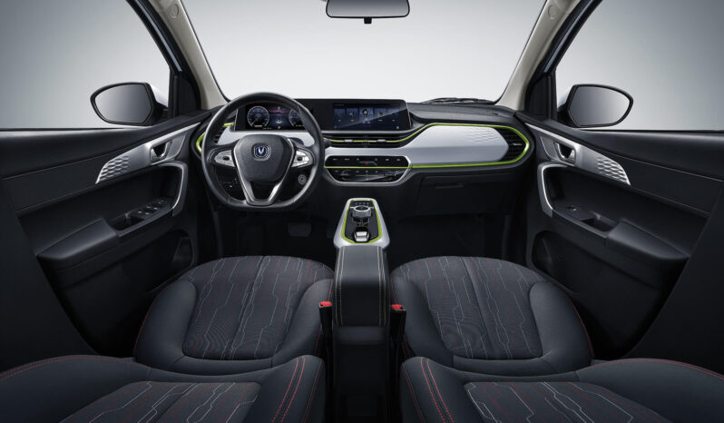 Changan E-Star lleno
