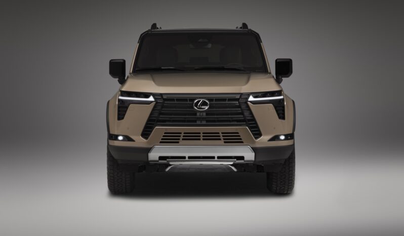 Lexus GX 550: Overtrail lleno