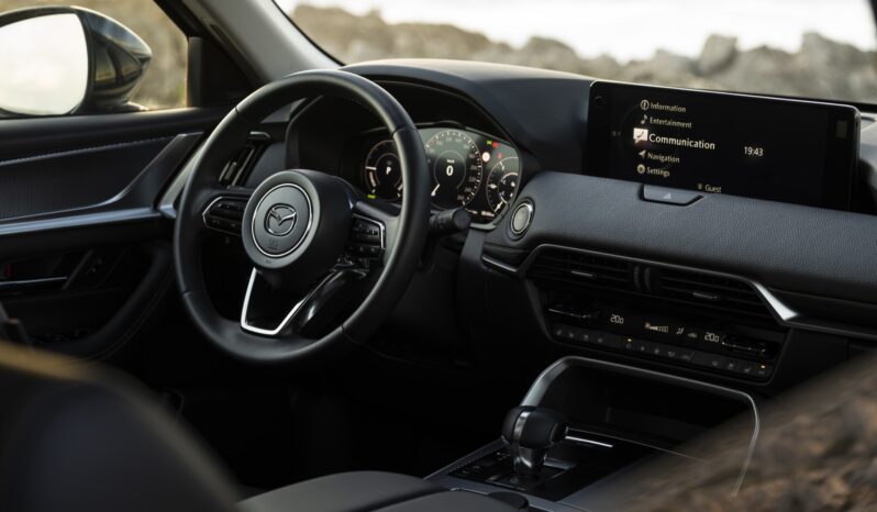 Mazda CX-60: Signature lleno