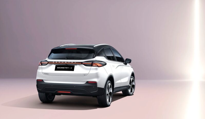Geely Geometry C lleno