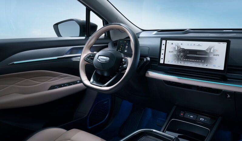Geely Geometry C lleno