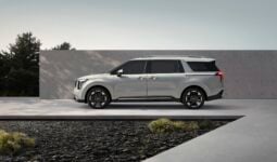 Kia Carnival: Limited lleno