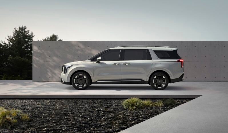 Kia Carnival: Limited lleno