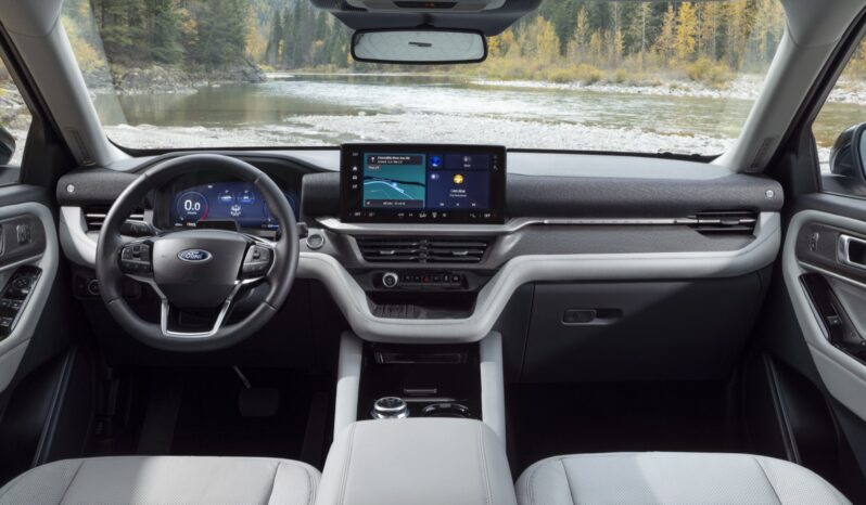 Ford Explorer: Active RWD lleno