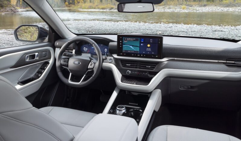 Ford Explorer: Active RWD lleno
