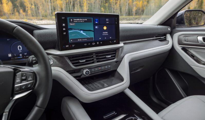 Ford Explorer: Active RWD lleno